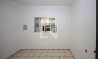 Imagem 6: Casa para Aluguel - Jardim Santa Adelia, 2 Quartos, 50 m2