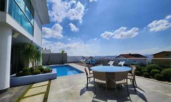 Imagem 5: Casa magnifica bem localizada com vista para a cidade