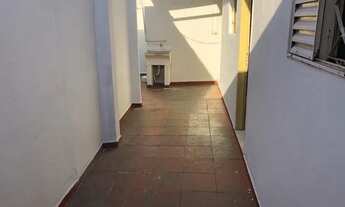 Imagem 2: CASA PARA LOCAÇÃO FUNDOS