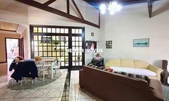 Imagem 5: Casa a Venda em Camboriú com Piscina e Salão de Festas com 2 Terrenos com 600m²