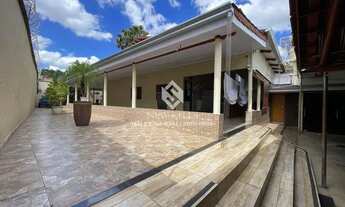 Imagem: Excelente casa com 3 quartos, sendo 2 suítes