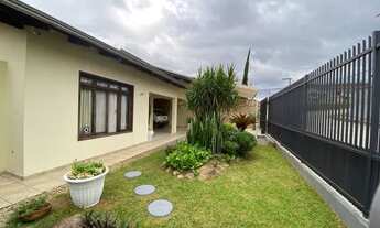 Imagem: Casa térrea no Floresta com piscina