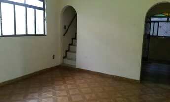 Imagem 2: Excelente casa de 04 Quartos- 03 Banheiros- 02 Vagas- Bairro Milanez