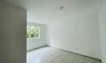 Imagem 4: Apartamento com 3 dormitórios para alugar, 68 m² por R$ 1.651,19/mês - Sítio Cercado - Cur