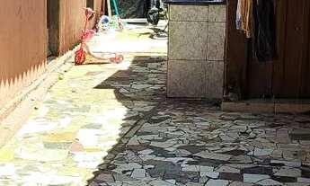 Imagem 2: Quartos e ktnets quase frente ao shopping sem fiador,nao paga cágua nem luz