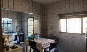 Imagem 7: Casa para venda possui 120 metros quadrados com 2 quartos em Pampulha - Uberlândia - MG