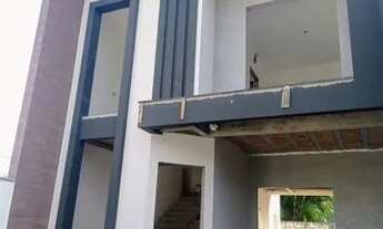 Imagem 4: Sobrado de Alto Padrão com 3 Dormitórios a 250 Metros do Mar em Penha