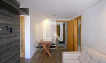 Imagem 5: Apartamento para Aluguel - Água Verde, 2 Quartos, 65 m2