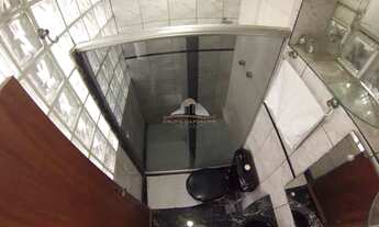 Imagem 5: Três quartos com máquina de lavar roupas na quadra da praia de Copacabana