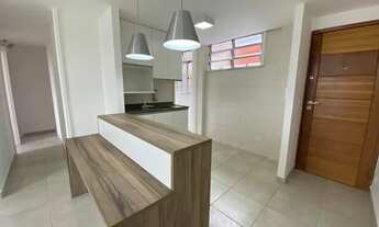 Imagem 2: Apt todo reformado com armários planejados, 3 quartos, sala com cozinha americana, 1 vaga