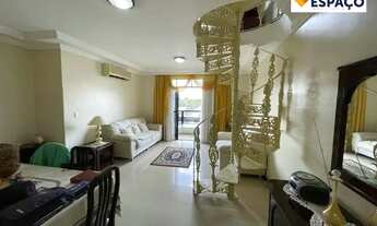 Imagem 6: Cobertura com ampla área privativa e vista para praça do Flamboaynt