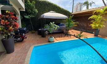 Imagem 2: Venda - Sobrado com piscina - 03 suítes- 300m² - Parque Industrial