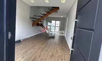 Imagem 2: Sobrado à venda no bairro Costeira - Araucária/PR