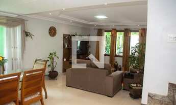 Imagem 5: Casa para Aluguel - Colonial, 3 Quartos, 240 m2