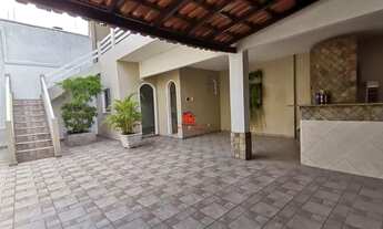 Imagem 3: Vendo Casa com 312m²/ 5 Dormitórios/ Edícula/ 7 vagas/ Flores Cj Beija flor