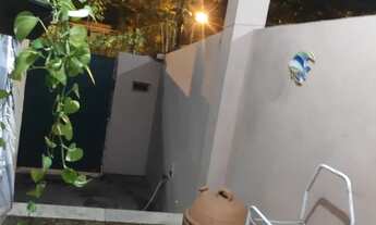 Imagem 4: ALUGO Casa com 1 dormitório