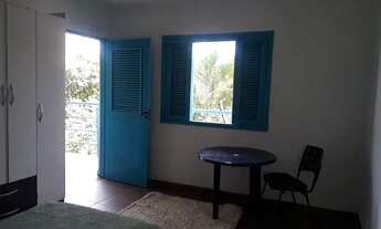 Imagem 2: Quarto individual mobiliado com garagem