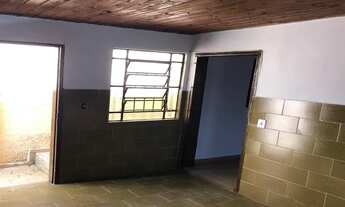 Imagem 3: 01 quarto, cozinha e WC