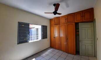 Imagem 6: CASA NO CENTRO | 3 QUARTOS | 1 SUÍTE | 2 SALAS | 2 VAGAS