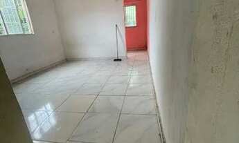 Imagem 2: Aluga-se kitnet Quarto com aluguel por R$350 /mês