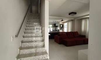 Imagem 2: Casa com 04 dorm. e 04 vagas em Jurerê In. - Florianópolis