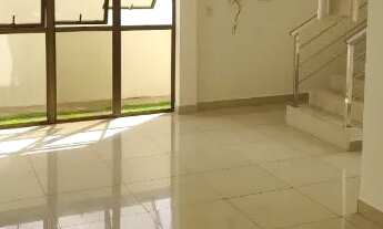 Imagem 2: Geisel Privê - Oportunidade - Casa nascente mobiliada com 04 quartos