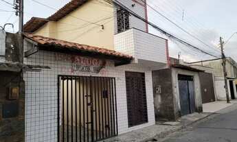 Imagem: Aluga se casa em condomínio com dois quartos