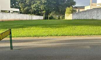 Imagem: LOTE NO ALPHAVILLE CRUZEIRO Lote à Venda