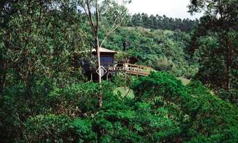 Imagem 7: Propriedade Única de 20.000 m² com Cachoeira e Infraestrutura Completa à Venda - Imaruí, S