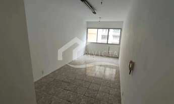 Imagem 3: SALA REFORMADA !!! ÓTIMA LOCALIZAÇÃO !!!