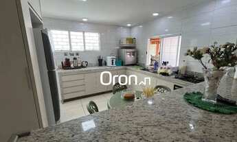 Imagem 3: Casa com 3 dormitórios à venda, 231 m² por R$ 650.000,00 - Parque das Laranjeiras - Goiâni