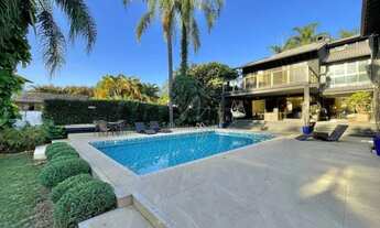 Imagem: Casa de Alto Padrão à Venda em Bandeirantes