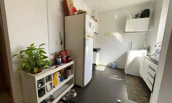 Imagem 3: Apartamento à venda - 402 norte - 2 quartos - 4 andar - escada - reformado