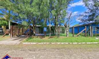 Imagem 3: C609 - Ótima residência composta de 03 dormitórios no Balneário Marisul