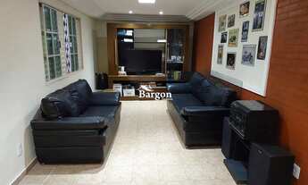 Imagem 7: Casa com 5 quartos sendo 1 suite à venda no Bairro Novo Horizonte em Juiz de Fora