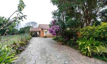 Imagem 2: Porto Alegre - Casa Padrão - Tristeza