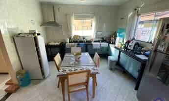 Imagem 7: Casa para venda tem 255 metros quadrados com 4 quartos em Vila Capri - Araruama - RJ