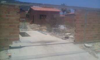 Imagem: Comércio e casa em acabamento perto do