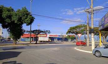 Imagem 5: Prédio inteiro com 04 pavimento, subsolo, loja térreo, primeiro andar e segundo andar