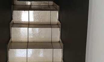 Imagem 5: Sobradinho com 4 quartos sendo um suíte. Sala, cozinha. Banheiro social Garagem