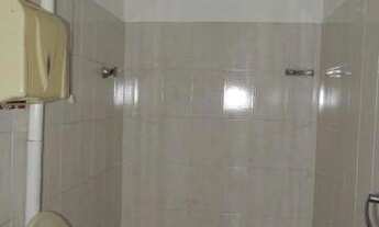 Imagem 3: Excelente sala comercial muito bem localizada. Com 30m² de frente para a rua e sol da manh