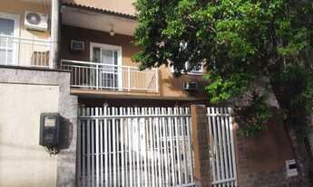 Imagem: Casa triplex em condomínio fechado