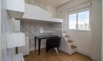 Imagem 3: Apartamento para venda tem 70 metros quadrados com 3 quartos em Passo da Areia - Porto Ale