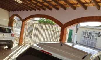 Imagem: Casa a 200 metros do colégio Fênix no