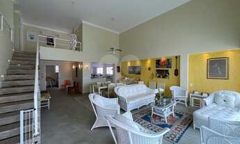 Imagem 2: Privacidade TOTAL! Incrível apartamento com vista panorâmica em condomínio exclusivo