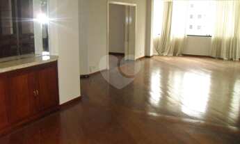 Imagem 5: CAMPO BELO - AMPLO APARTAMENTO COM 256,00M² AU - 03 SUÍTES - 03 VAGAS