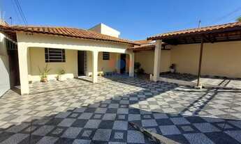 Imagem: Casa à venda, 2 quartos, 4 vagas, Jardim