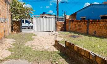 Imagem 3: Vendo Terreno com 2 Kit Net, Terreno de 300 m2 . Todo Murado