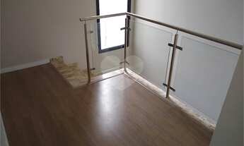 Imagem 2: Sobrado / casa a venda no bairro Montserrat com 3 dormitórios sendo uma suíte em Canoas