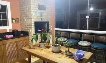 Imagem 3: Casa de Alto Padão no Sul da Ilha com 3 dormitórios